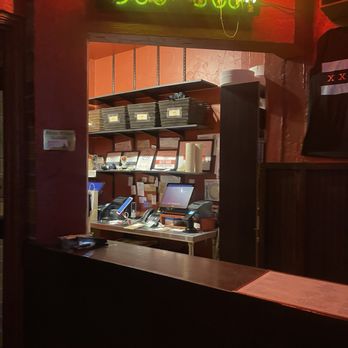 Jake Melnick's Corner Tap - Sports Bars Near Me - Chicago, Illinois