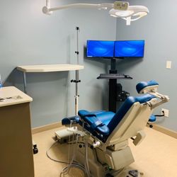 Asheville Oral & Maxillofacial Surgery - Treatment rooms with memory foam chairs