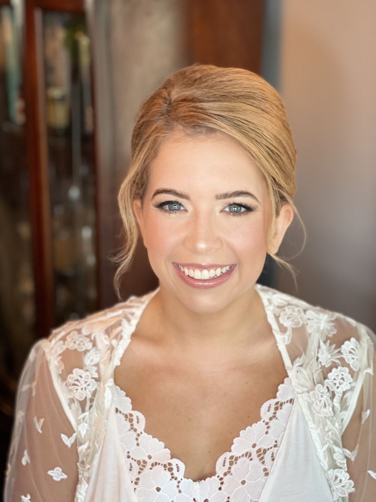 Makeup By Sophia Logo