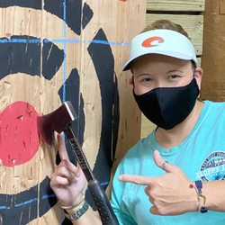 Stumpy's Hatchet House - My first bullseye!!
