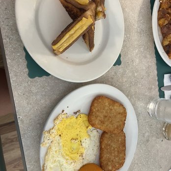 Our Town Grille - American Near Me - Malverne, New York