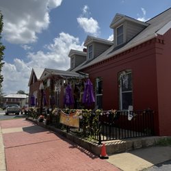 Hobos - Front Facade
