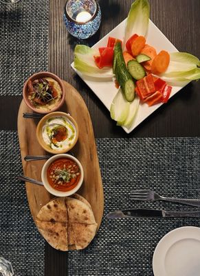 Dar Restaurant and Bar by null