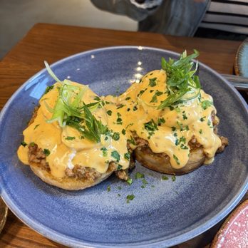 COMMUNION Restaurant and Bar - Sausage Benedict - Soup Near Me - Seattle, Washington