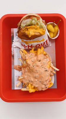 In-N-Out Burger by null