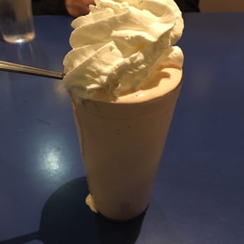 Uptown Diner - Strawberry shake - Diners Near Me - Minneapolis, Minnesota