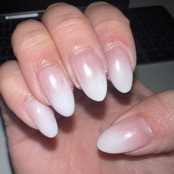 Daisy Nails - Nail Salons Near Me - Lancaster, California