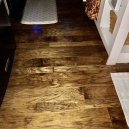 Wide plank floor