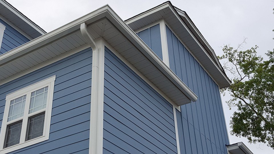 Slide of Extreme Seamless Gutters