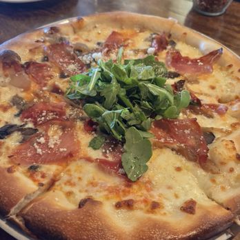 Salt Factory Pub - Italian pizza - Gastropubs Near Me - Woodstock, Georgia