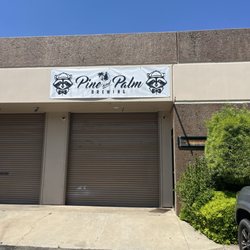 Pine & Palm Brewing - Outside entrance
