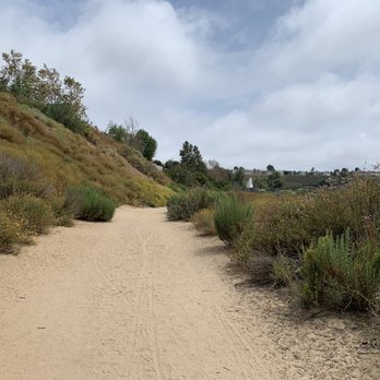 LMU Hiking Trail - Hiking Near Me - Los Angeles, California