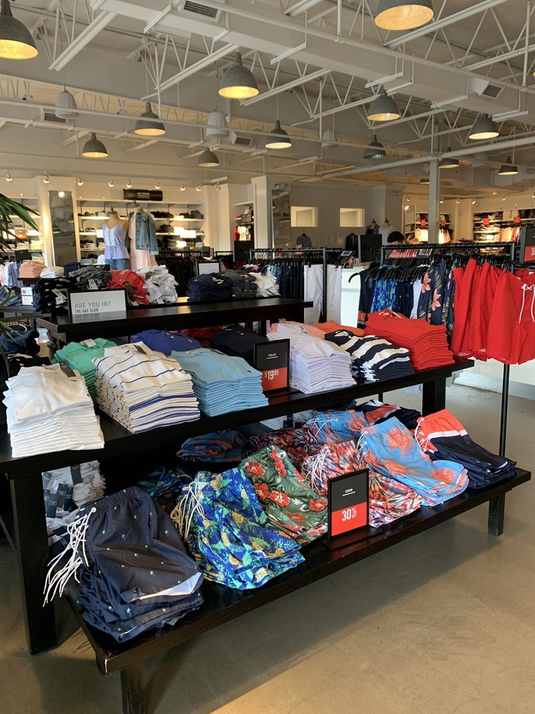 ABERCROMBIE & FITCH 36470 Seaside Outlet Dr, Rehoboth Beach, DE Yelp