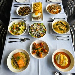Luna Bar Bistro