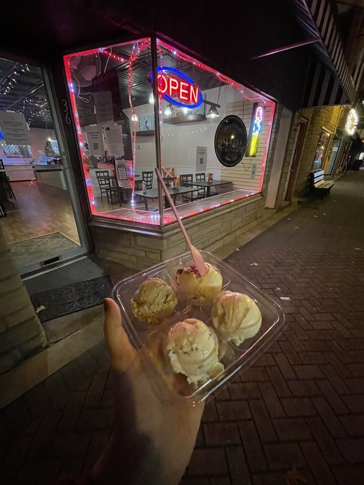 Food from Alaura Kitchen and Candy