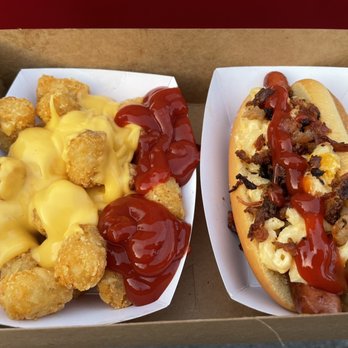 Road Grub Mobile - Cheesy Tater Tots and Mac Daddy Hot Dog - Food Trucks Near Me
