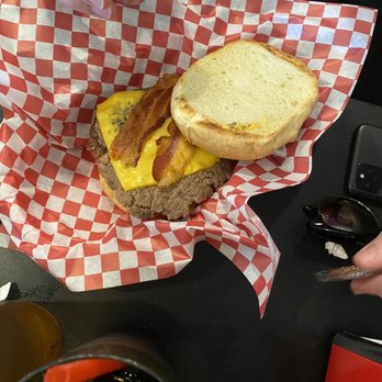 Dyer's Cafe - Bacon Burger - American Near Me - Collierville, Tennessee