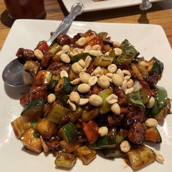 Szechuan Chinese Restaurant - Kung pao chicken - Soup Near Me - Denver, Colorado