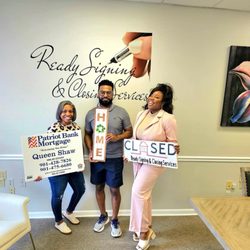 Patriot Bank - Homebuyer closing at Ready Signing & Closing with Queen Shaw from Patriot Bank.