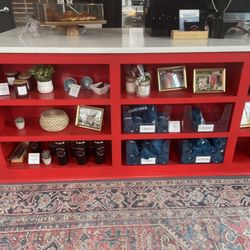 Refuge Coffee - Norcross - Front counter display