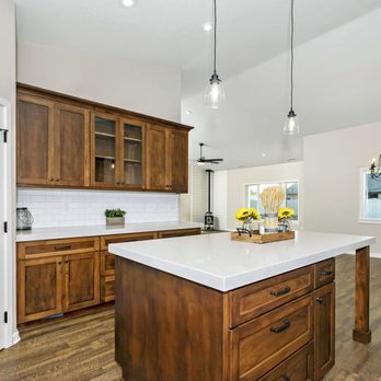 Freeman's Construction - Farmhouse Ranch Custom Home- Ramona, CA - General Contractors Near Me - Ramona, California