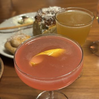 Luminosa - Siesta & Star Daisy Cocktails - Italian Near Me - Asheville, North Carolina