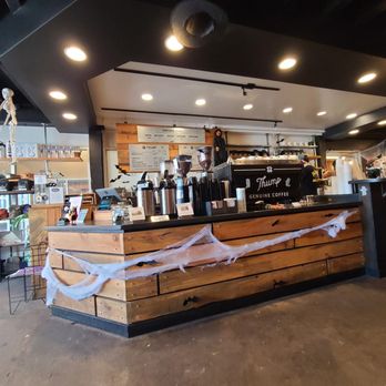 Thump Coffee - Counter with Halloween decor - Coffee & Tea Near Me - Bend, Oregon