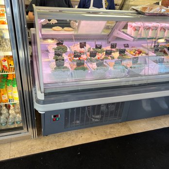 Goldberg'S Famous Deli - Spreads - Bagels Near Me - Millburn, New Jersey