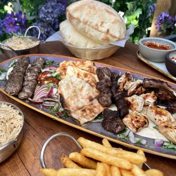 Paramount Middle Eastern Kitchen - Middle Eastern Near Me - Toronto, Ontario