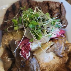 Copper House - Steak and grits