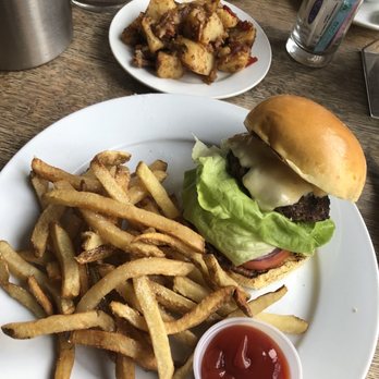 Anthony David's - Angus Burger and Fries - Breakfast & Brunch Near Me - Hoboken, New Jersey