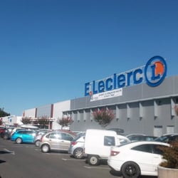 Centre Leclerc - Entrance