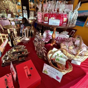 Chocolaterie Stam - Omaha - a display of chocolates - Chocolatiers & Shops Near Me - Papillion, Nebraska Chocolaterie Stam - Omaha - a display of chocolates - Chocolatiers & Shops Near Me - Papillion, Nebraska