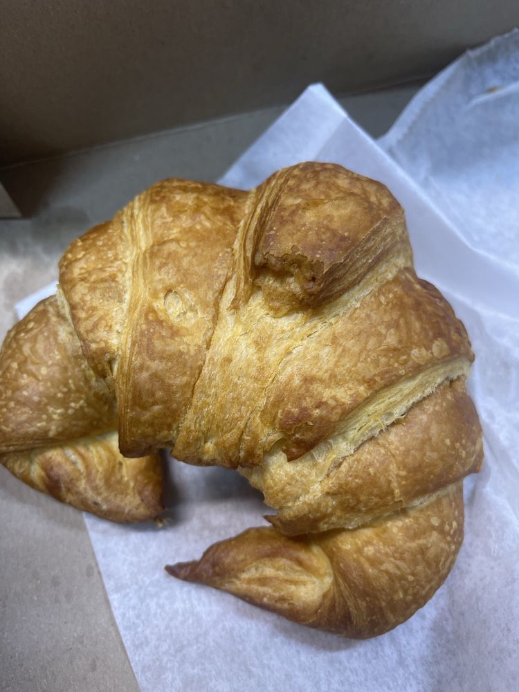 Morrisons Pastry Corporation Logo