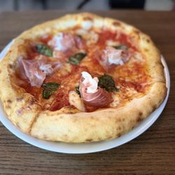 Pizzeria Irene - Margherita Pizza