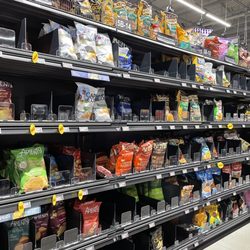 Amazon Fresh - Chip aisle