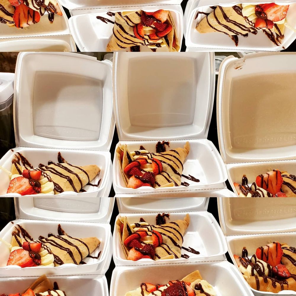 Dylan's Crepes Logo