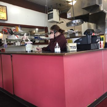 Broiler Bay - Inside - Burgers Near Me - Bellevue, Washington Broiler Bay - Inside - Burgers Near Me - Bellevue, Washington