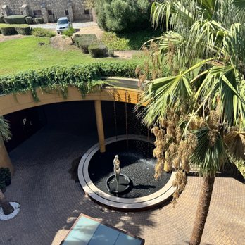 Hotel Miramar - From room into entry where drop off - Hotels Near Me - Barcelona, B