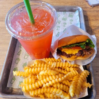 Shake Shack Glendale - Cheeseburger, fries, and pink lemonade - Burgers Near Me - Glendale, California