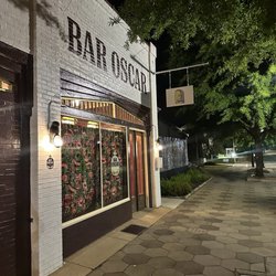 Bar Oscar - Store front.