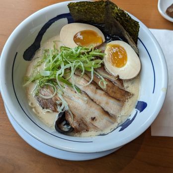 Tsujita Artisan Noodle - Deluxe Tonkatsu - 3/5 nothing special & pretty overpriced - Ramen Near Me - San Gabriel, California
