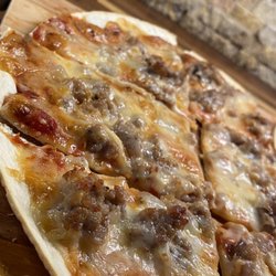 Archie’s Pizza Truck - St. Louis Style Sausage Pizza
Thin Crust, Sweet Sauce, Creamy Cheese