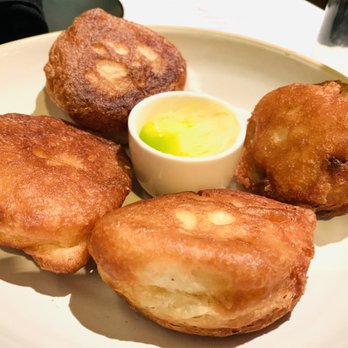 Falling Rabbit - Delicious Crumpets - New American Near Me - Duluth, Georgia
