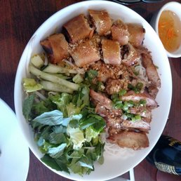 17 chicken and rice noodle bowl w/ egg roll