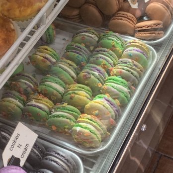 Parisien Bakery - Bakeries Near Me - Clovis, California