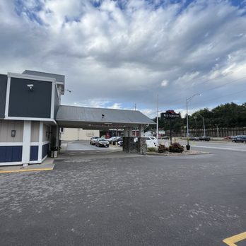Red Lobster - Outside View - Seafood Near Me - Omaha, Nebraska