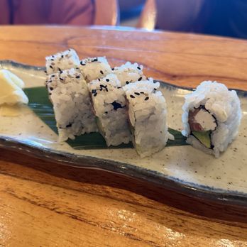 Sun Surf Sand - Salmon roll - Sushi Bars Near Me - Fort Lauderdale, Florida Sun Surf Sand - Salmon roll - Sushi Bars Near Me - Fort Lauderdale, Florida