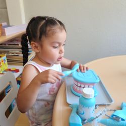 Rainbow Early Learning Preschool - Time to brush!