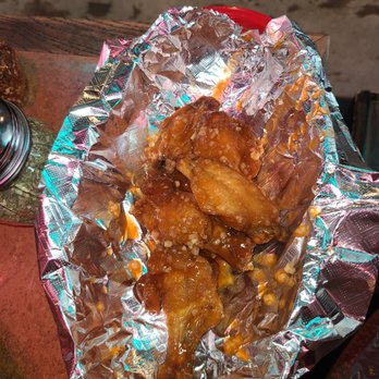 Edgewood Pizza - Lil Baby Mild Garlic Wings $8 - Pizza Near Me - Atlanta, Georgia
